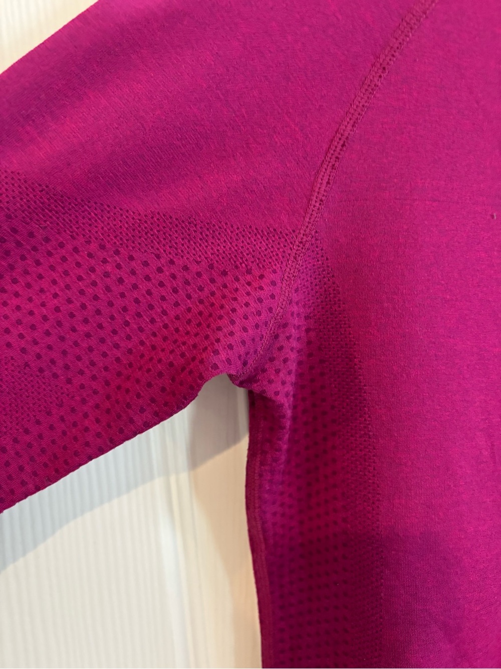 FIGS Limited Edition Salta Seamless Long Sleeve Underscrub Top in Berry Magenta - Picture 6 of 6